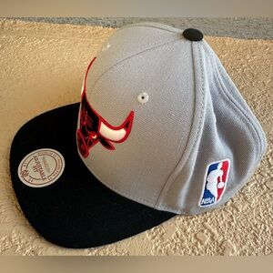 Mitchell & Ness Chicago Bulls Hat Gray Black Adjustable Snapback OS NEW
